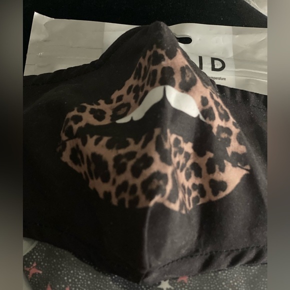 Torrid - Reusable Face masks - Picture 4 of 6